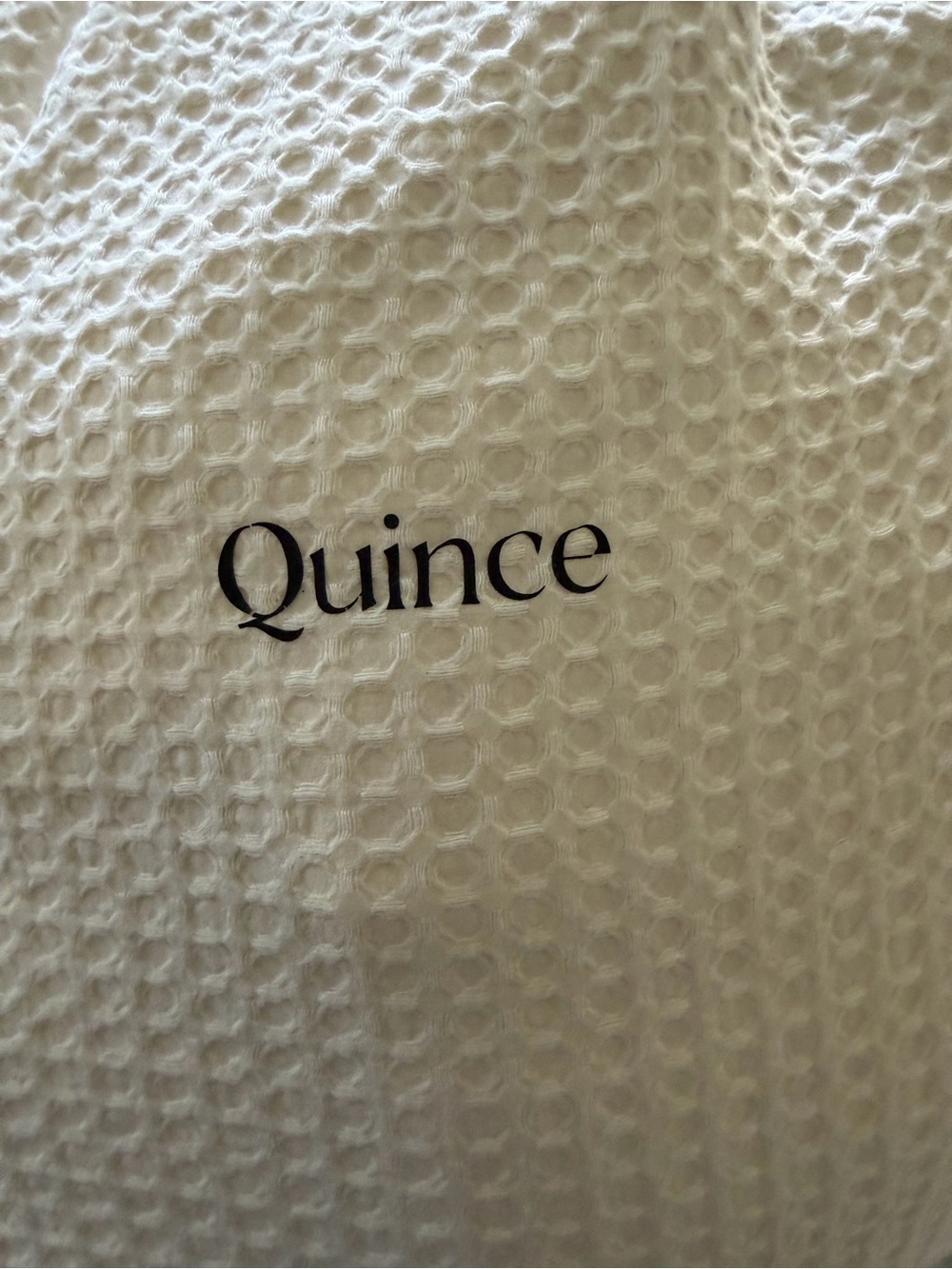 NWOT. Organic Luxe Honeycomb Duvet Cover Set-king/CA king